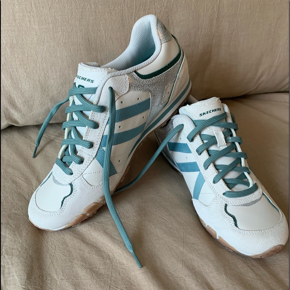 Sketchers Elite athletic shoe,  womens,  8.5